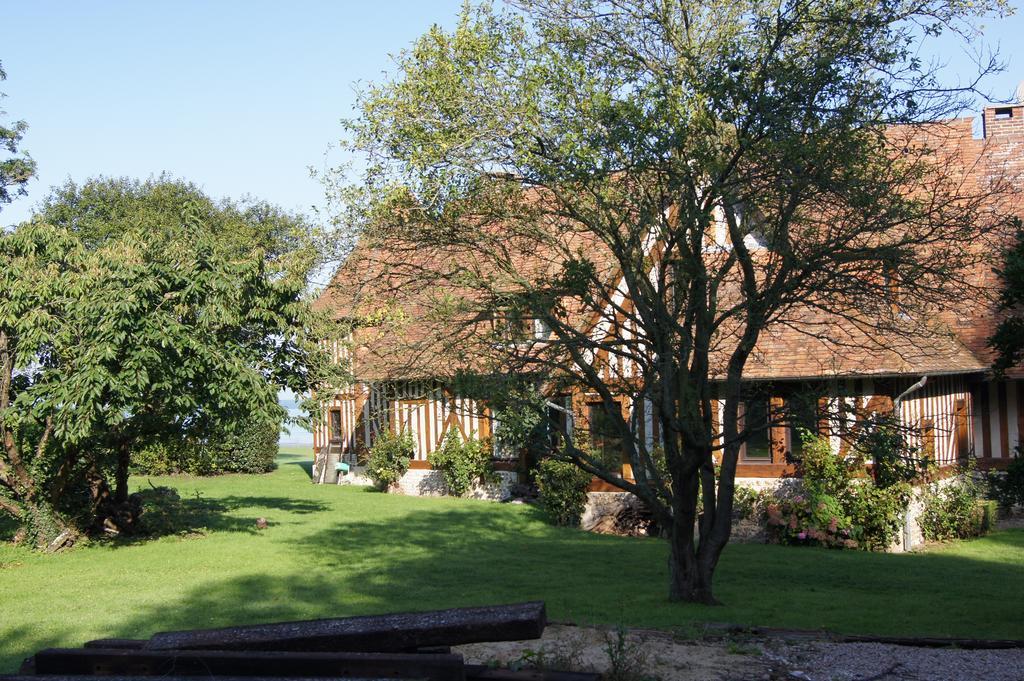 La Girelle, bord de mer Bed and Breakfast Honfleur Exterior foto
